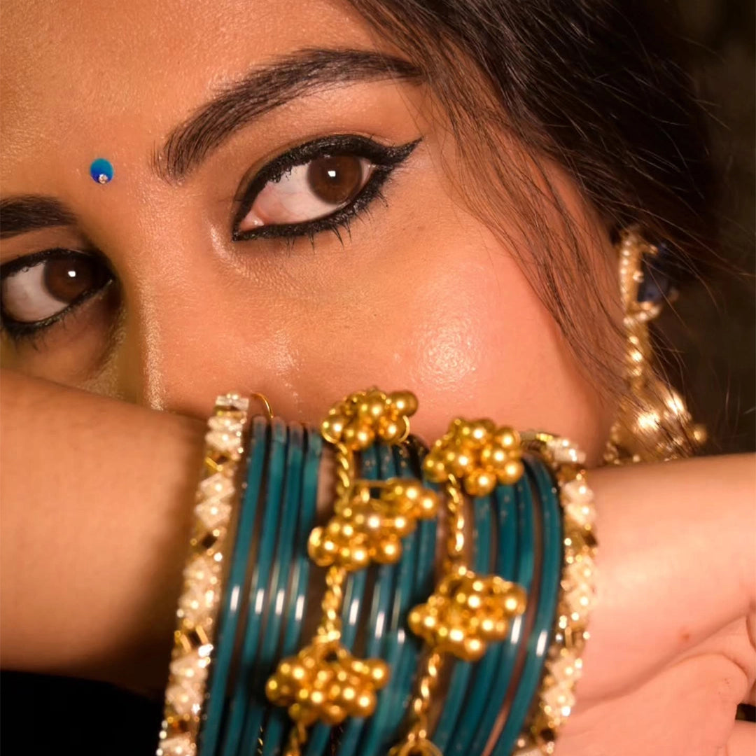 The Bindi Book | Pack of 2 (Classic Shapes + Velvet Classic Trio)